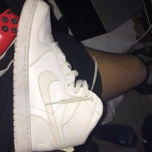 Nike Court vision mid triple white